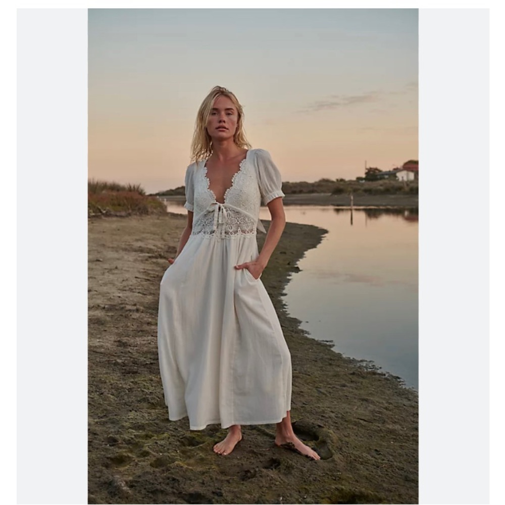 Free People All You Need is Lace Midi Dress size xs